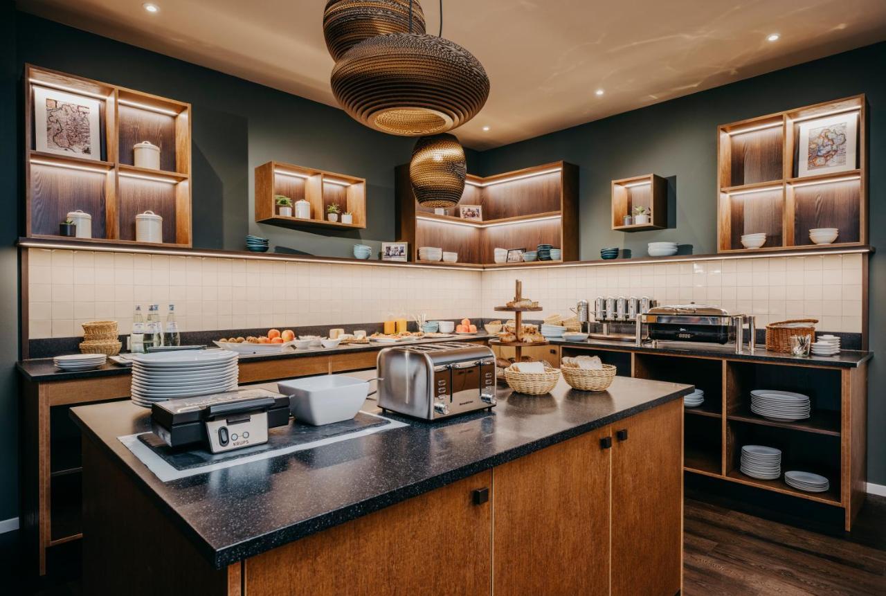 Boutique-Hotel Zur Alten Post Büsum Екстериор снимка